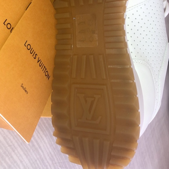 Supreme x Louis Vuitton size 8 in men - Picture 2 of 3